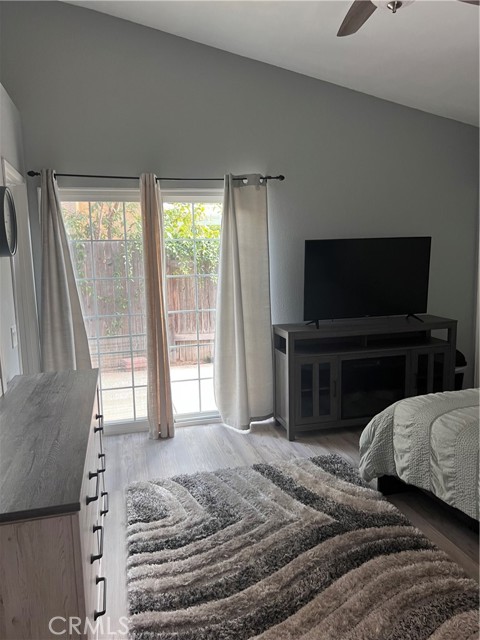 3370 Hollowood Court, Riverside CA: https://media.crmls.org/medias/8244717d-3af6-4840-88a3-01cbfeadb8b3.jpg