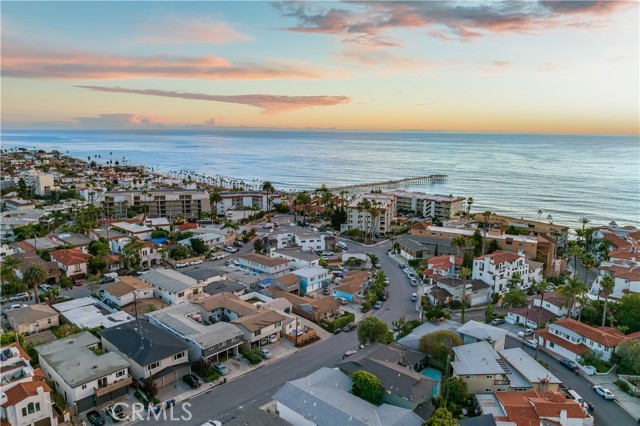 Front Image Thumbnail for CROC26065493