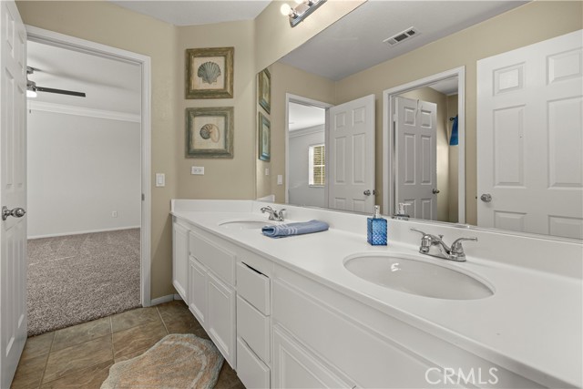 Image 21 of 42 For 26672 Mark Twain Court