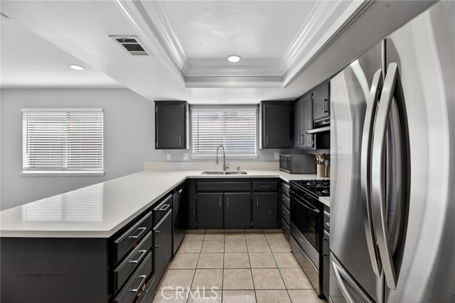 Detail Gallery Image 11 of 31 For 15505 Shadow Mountain Ln, Lake Elsinore,  CA 92530 - 3 Beds | 2 Baths