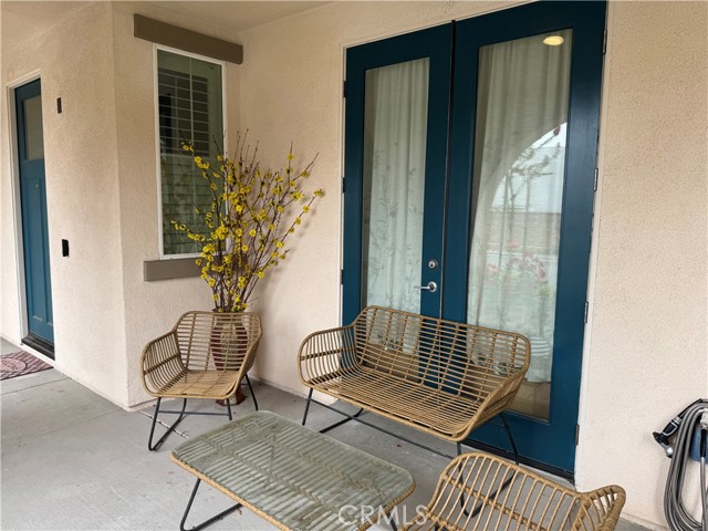 526 W Tribella Court, Santa Ana CA: https://media.crmls.org/medias/8245ce69-c05a-4eb5-9e32-f7d6d0f0e8ab.jpg