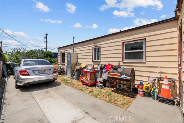 908 W 132nd Street, Compton CA: https://media.crmls.org/medias/8246ccef-8b4c-4407-8630-a8d88e1127d6.jpg