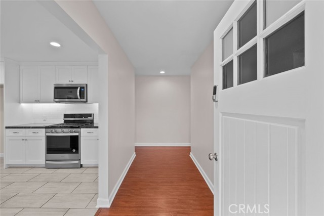 Detail Gallery Image 6 of 52 For 17148 Stare St, Northridge,  CA 91325 - 7 Beds | 5 Baths