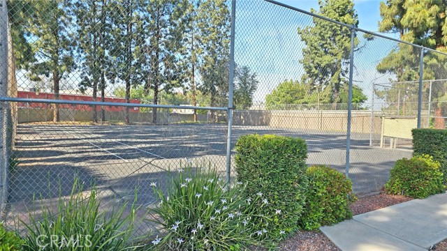 Detail Gallery Image 24 of 27 For 2881 Huntington Bld #114,  Fresno,  CA 93721 - 1 Beds | 1 Baths