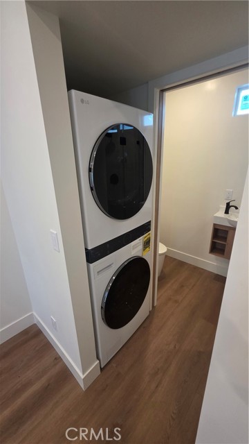 Detail Gallery Image 7 of 10 For 22732 Mariano St #1/2,  Woodland Hills,  CA 91367 - 0 Beds | 1 Baths