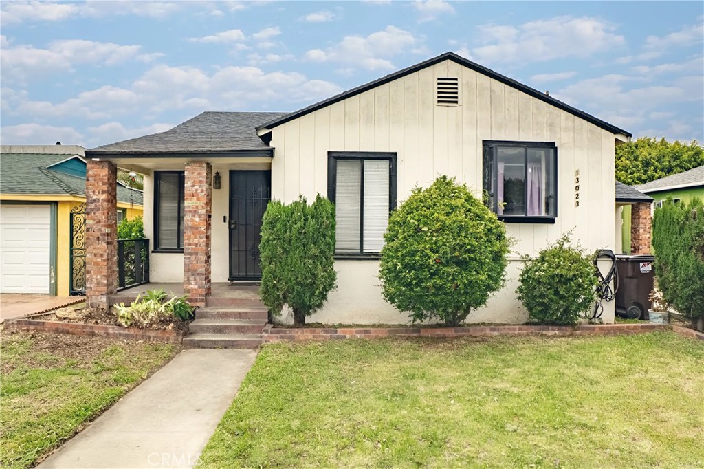 13023 Cordary Avenue