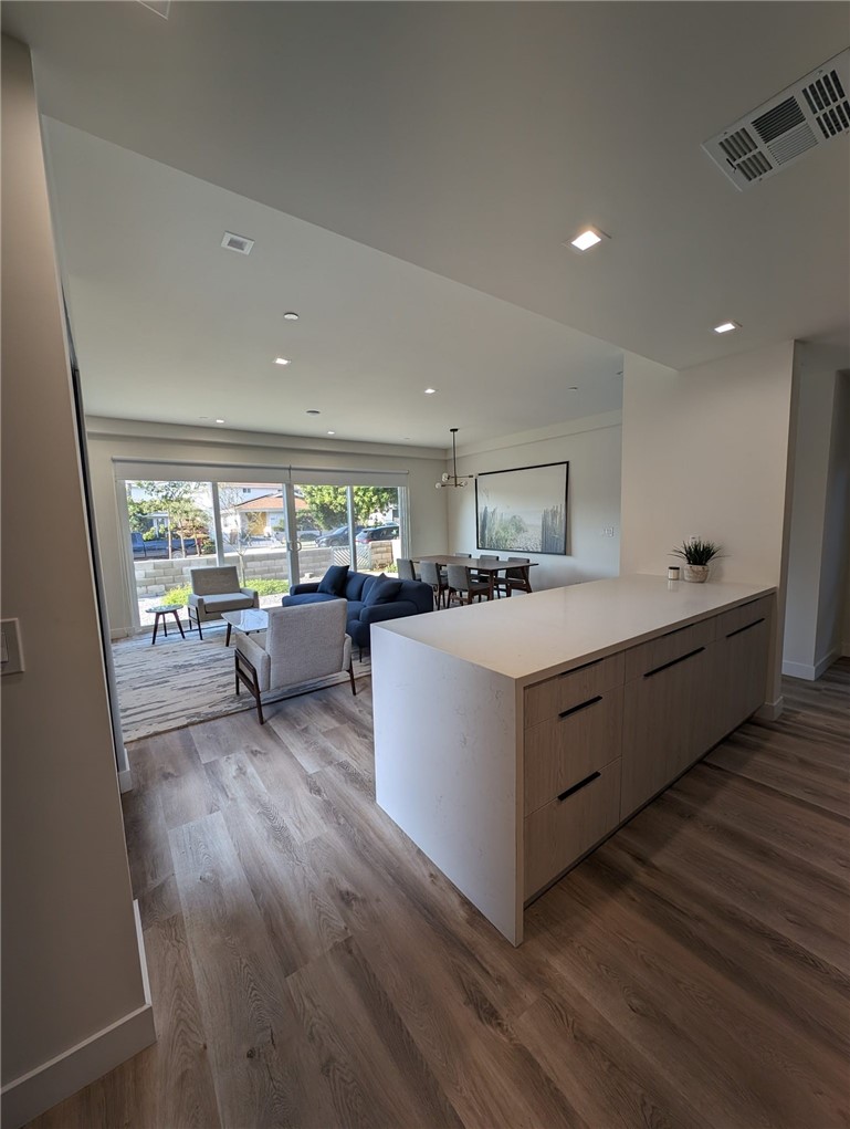 Detail Gallery Image 6 of 12 For 2026 Federal Ave #1,  Los Angeles,  CA 90025 - 1 Beds | 1 Baths