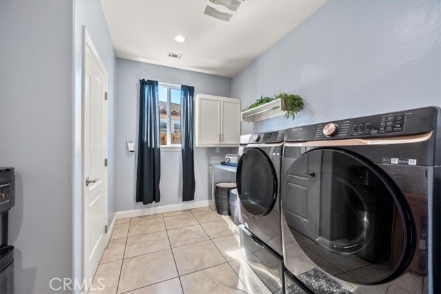 Detail Gallery Image 30 of 48 For 850 Romneya, Santa Maria,  CA 93455 - 5 Beds | 3 Baths