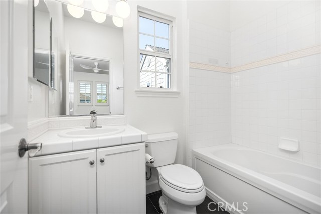 Detail Gallery Image 24 of 37 For 2301 Half Moon, Costa Mesa,  CA 92627 - 4 Beds | 3/1 Baths