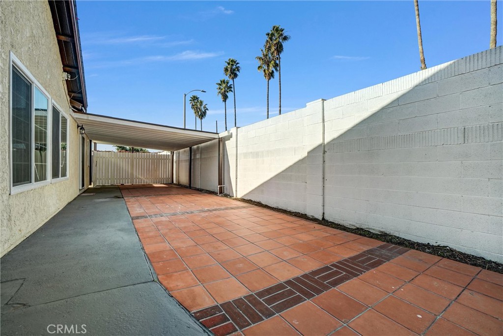 MLS #OC25272745 image #16