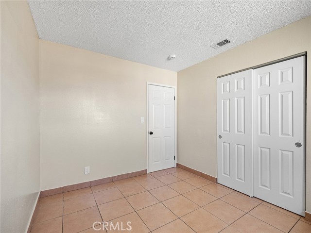 Detail Gallery Image 16 of 35 For 16615 Batson Pl, Victorville,  CA 92395 - 4 Beds | 2 Baths