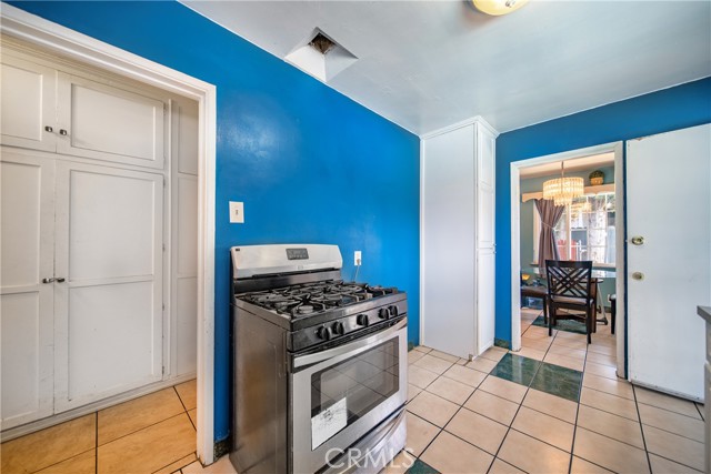 Detail Gallery Image 11 of 29 For 1582 Darby Ave, Pomona,  CA 91767 - 3 Beds | 1 Baths