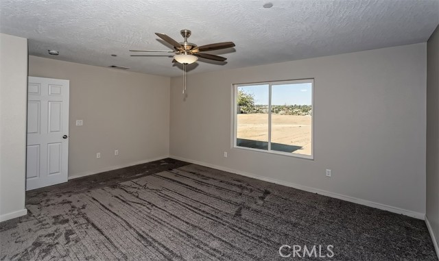 Detail Gallery Image 7 of 25 For 18363 Ranchero Rd, Hesperia,  CA 92345 - 4 Beds | 2/1 Baths