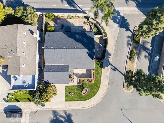 Detail Gallery Image 20 of 21 For 16362 Whittier Ln, Huntington Beach,  CA 92647 - 3 Beds | 2 Baths