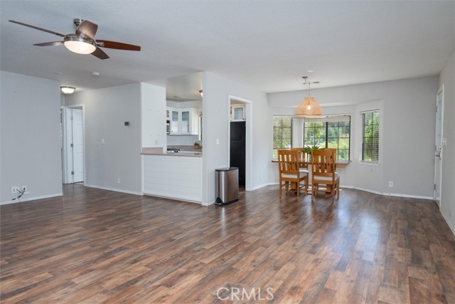 29280 Glacier Drive, Coarsegold CA: https://media.crmls.org/medias/824d2edf-5714-404c-9266-28d757403a04.jpg