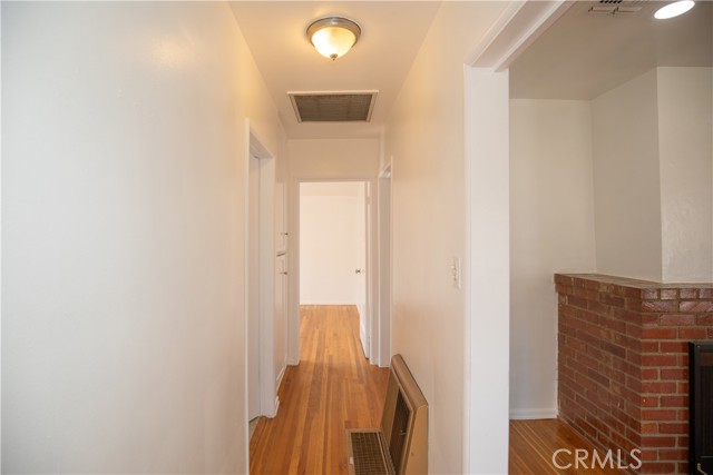 Detail Gallery Image 13 of 36 For 6105 Willowcrest, North Hollywood,  CA 91606 - 3 Beds | 2 Baths