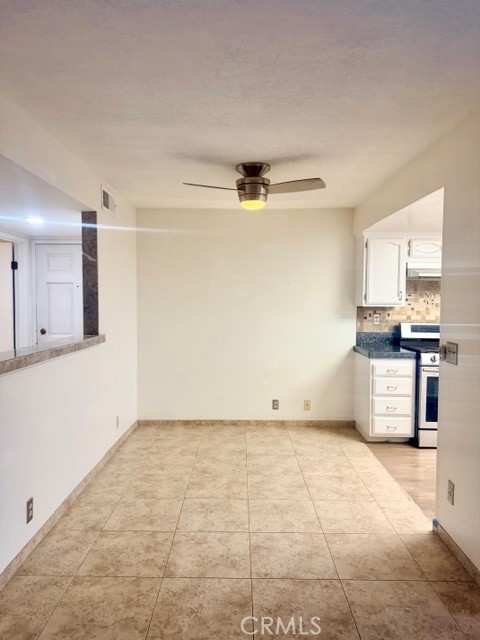 Detail Gallery Image 3 of 16 For 2865 N Palm, Orange,  CA 92865 - 2 Beds | 2 Baths