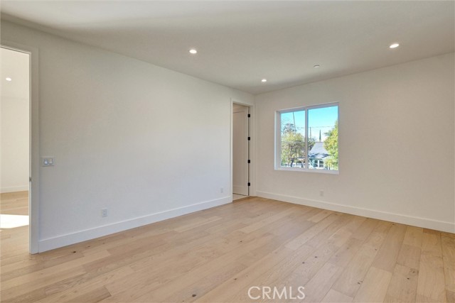 Detail Gallery Image 9 of 16 For 1688 1/2 N Sierra Bonita, Pasadena,  CA 91104 - 3 Beds | 2 Baths