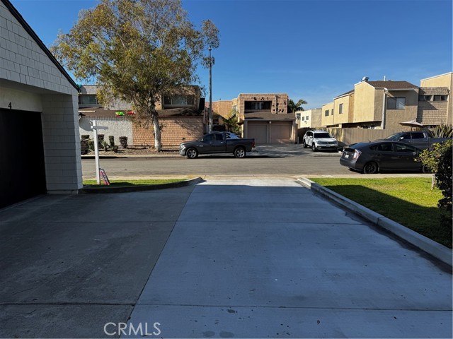 Detail Gallery Image 27 of 31 For 16582 Jib Cir #1,  Huntington Beach,  CA 92649 - 3 Beds | 2 Baths