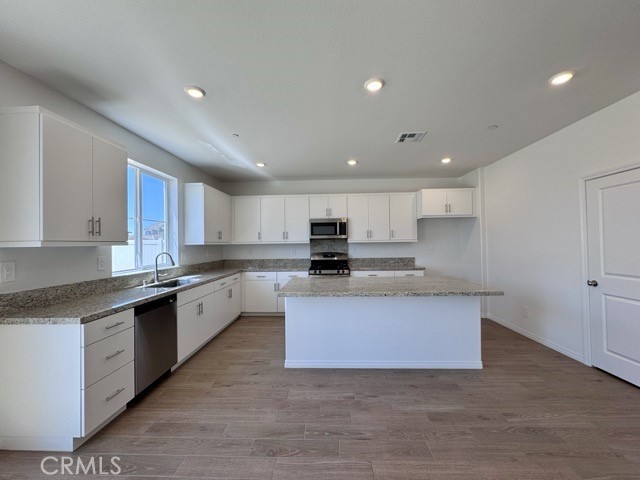 Detail Gallery Image 11 of 62 For 29943 Ballast Rd, Menifee,  CA 92584 - 4 Beds | 3 Baths