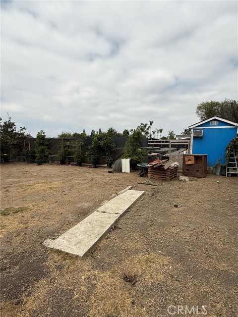 471 Bennett Street, Compton CA: https://media.crmls.org/medias/8251f10a-e07d-4ce0-989e-10b8d626d719.jpg