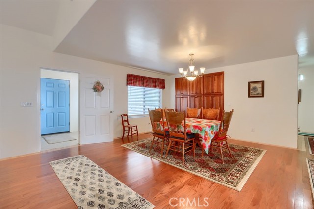 7501 7503 Yosemite Park Way, Yosemite CA: https://media.crmls.org/medias/82523300-55f8-48fd-90d7-1cec7add4241.jpg