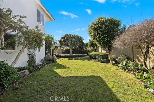 Detail Gallery Image 49 of 57 For 21361 Lemontree Ln, Huntington Beach,  CA 92646 - 5 Beds | 4 Baths