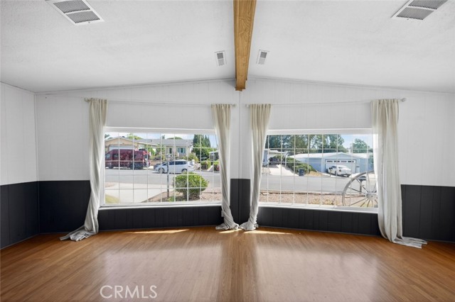 Detail Gallery Image 5 of 20 For 33985 Harvest Way, Wildomar,  CA 92595 - 3 Beds | 3 Baths