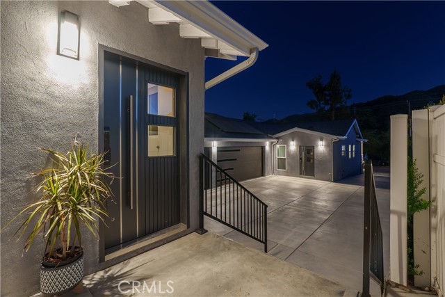 3419 Montrose Avenue, La Crescenta CA: https://media.crmls.org/medias/82534984-6533-4ec3-93ed-a8c184436dfd.jpg