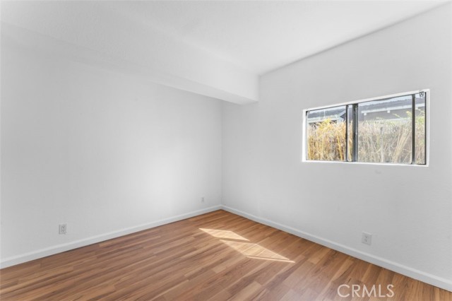 Detail Gallery Image 18 of 29 For 1216 E Cottage Grove Dr, Glendale,  CA 91205 - 3 Beds | 2 Baths
