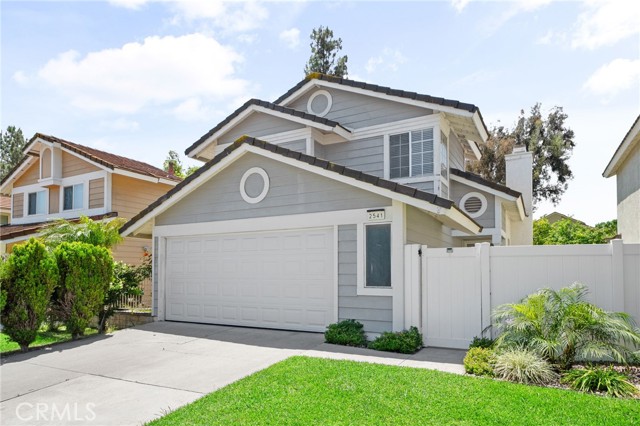 Detail Gallery Image 1 of 43 For 2541 Maroon Bell Rd, Chino Hills,  CA 91709 - 3 Beds | 2/1 Baths