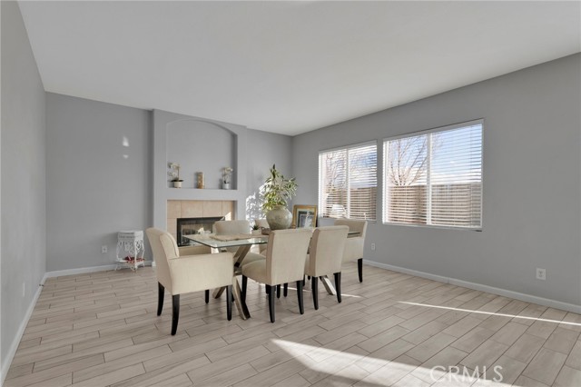 Detail Gallery Image 9 of 51 For 13673 Silversand St, Victorville,  CA 92394 - 3 Beds | 2/1 Baths