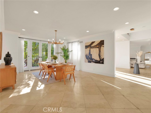Detail Gallery Image 16 of 60 For 4862 Galendo St, Woodland Hills,  CA 91364 - 6 Beds | 6 Baths