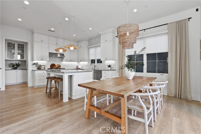 Detail Gallery Image 9 of 73 For 103 Vigna, Irvine,  CA 92602 - 5 Beds | 4/1 Baths