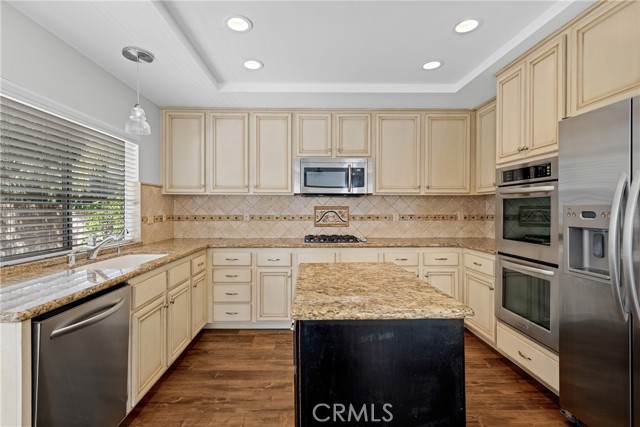 1752 Amarelle Street photo 8