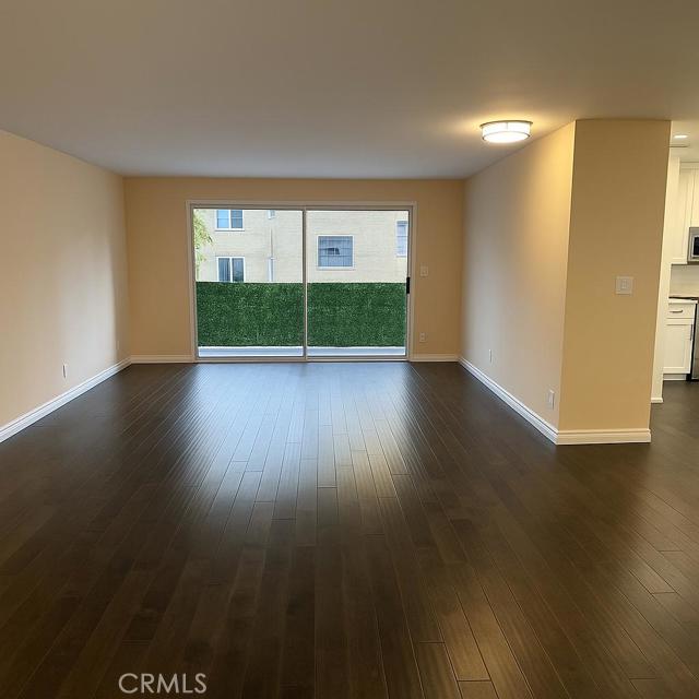 Detail Gallery Image 11 of 21 For 434 S Canon Dr #202,  Beverly Hills,  CA 90212 - 1 Beds | 2 Baths