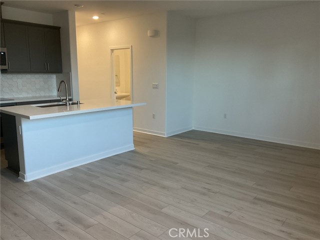 2828 E Schumacher Paseo, Ontario CA: https://media.crmls.org/medias/825514ea-7df4-409f-ace7-baf77a4c6181.jpg