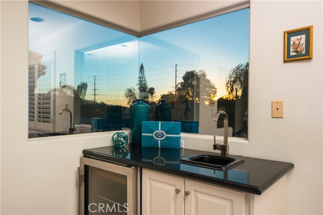 1021 Avenue D, Redondo Beach, California 90277, 4 Bedrooms Bedrooms, 0 ,2 BathroomsBathrooms,Residential,For Sale,Avenue D,0,SB26127548