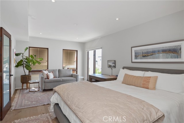 221 36th Street, Manhattan Beach, California 90266, 3 Bedrooms Bedrooms, ,3 BathroomsBathrooms,Residential,Sold,36th,SB22069794