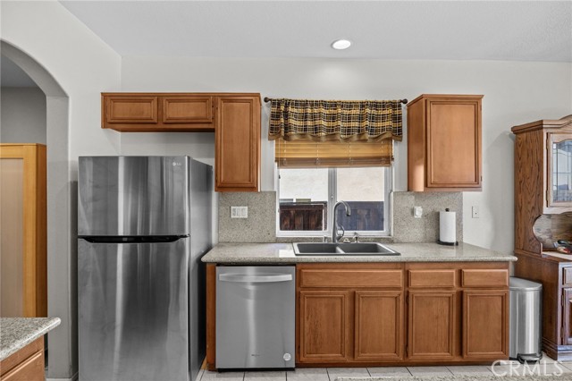 Detail Gallery Image 9 of 39 For 28402 Crestwood St, Menifee,  CA 92585 - 4 Beds | 3 Baths