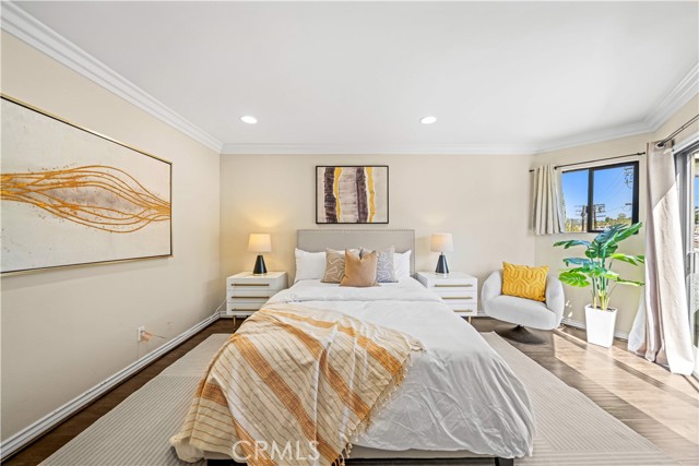 2 Bed Home for Sale in Studio City, California