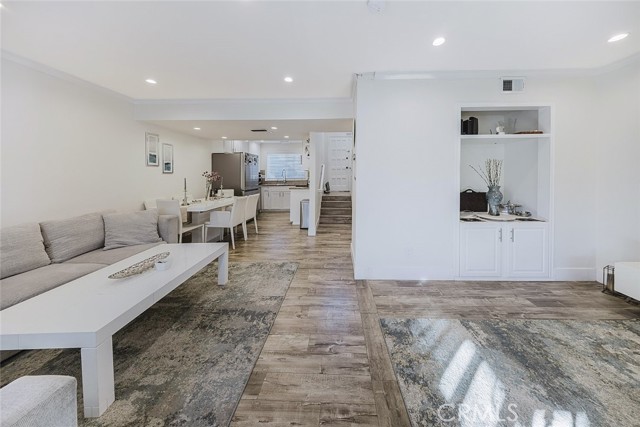 Detail Gallery Image 3 of 38 For 6667 Wilbur Ave #37,  Reseda,  CA 91335 - 3 Beds | 2 Baths