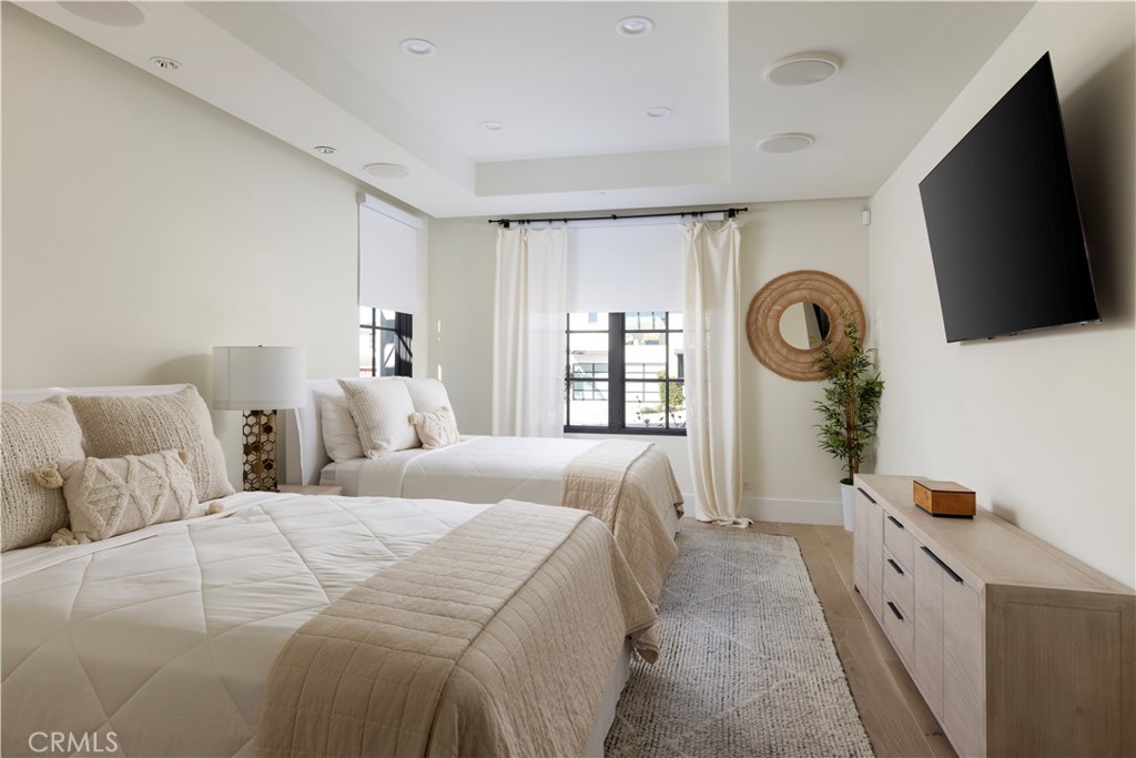 82566ac1 69c3 4146 Bcf9 454f75486f3d