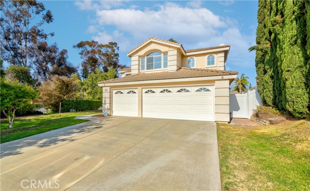 2018 Wren Way, Fullerton CA: https://media.crmls.org/medias/8256eca0-7cda-44df-b413-f6acc1bed854.jpg