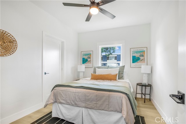 1270 W 19th Street, Long Beach CA: https://media.crmls.org/medias/825756bc-33d6-4551-a8e0-be09c3356e2b.jpg