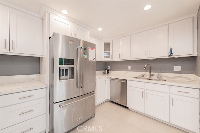 10 La Quinta, Irvine CA: https://media.crmls.org/medias/8257a7d1-8636-4405-97f6-71631e5d2908.jpg