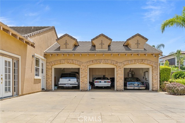 1180 Cleveland Way, Corona CA: https://media.crmls.org/medias/825855d8-d261-47c1-b144-ba2dad1c434d.jpg
