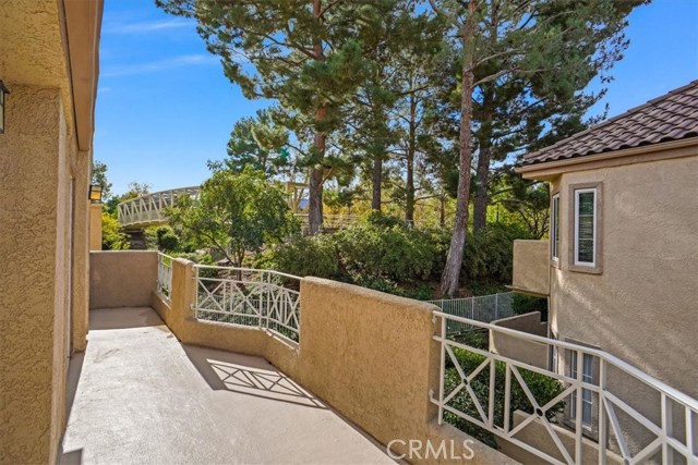 Detail Gallery Image 3 of 24 For 23933 Del Monte Dr #24,  Valencia,  CA 91355 - 2 Beds | 2 Baths