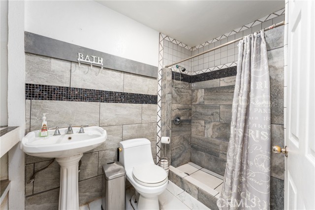 Detail Gallery Image 17 of 32 For 18335 Pearmain St, Adelanto,  CA 92301 - 2 Beds | 1 Baths