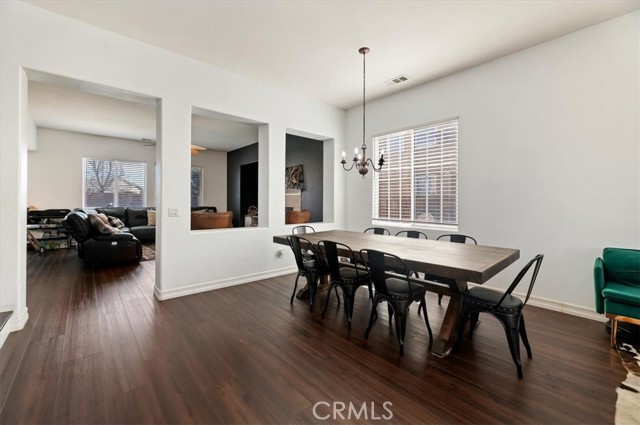 Detail Gallery Image 10 of 41 For 1625 Moss Rose, Beaumont,  CA 92223 - 5 Beds | 3 Baths